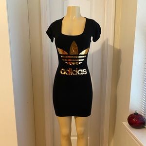 Unique dress size M